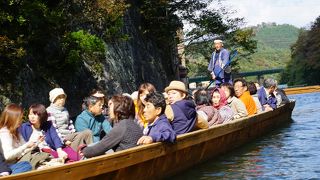 これに乗らないと猊鼻渓の美しい景色は楽しめません