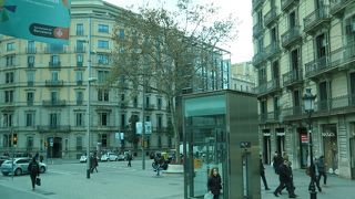 バルセロナの銀座通り