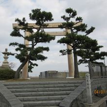 七里の渡しの大鳥居