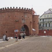 旧市街北側にある城門、堡塁