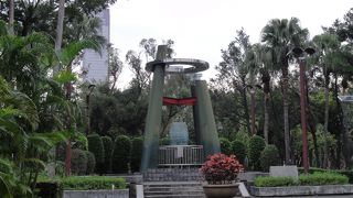 朝は体操の社交場