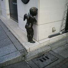 愛のキューピッドに矢を射られた人達は、幸せになれるそうです。