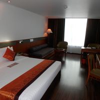 DLXルーム、広めでソファーもあります。清潔で十分納得です