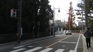 フェリス女学院高校の隣の坂