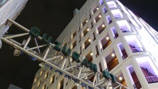 ブランドショップも軒を連ねます