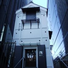 下から見上げた光景