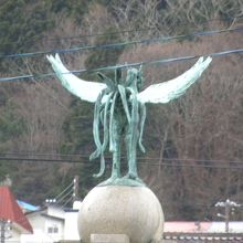 こっち側から見たせいで最初鳳凰って気付けなかったですw