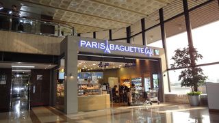 パンの種類は少な目