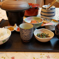 朝食はオーソドックスな和定食