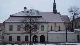 ヴァベル城の南