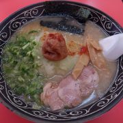 ラーメンの種類が豊富で，迷います。