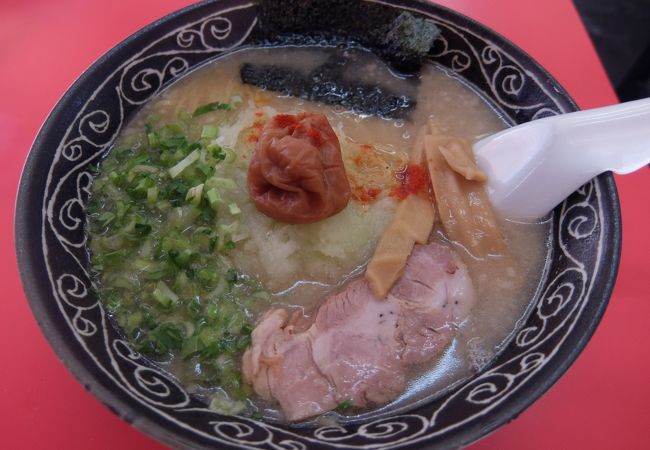 ラーメンの種類が豊富で，迷います。