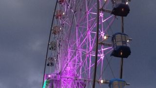 夜は特にロマンチックです。