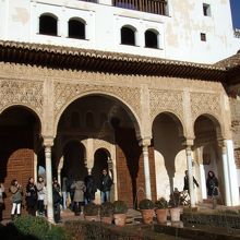 冬でも人がいっぱい