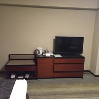 テレビもそこそこ大きい