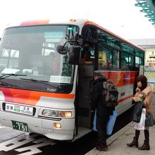 空港と市街地を結ぶバス