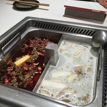 鍋は色々な味が選べます