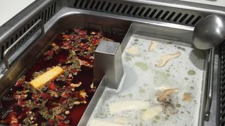 雰囲気も従業員も客も皆んな中国