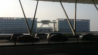 国際線乗り継ぎも一旦入国する