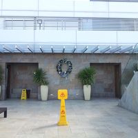 プールサイドのシャワー室・トイレ