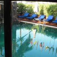 小さ目なプール