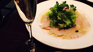 パン食べ放題のシティベーカリー