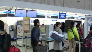 年末のＡＮＡ特典航空券での福岡・上海経由バンコク便の初めの空港として利用