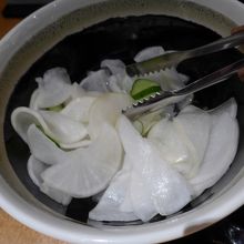 名物大根の漬物です　食べ放題です