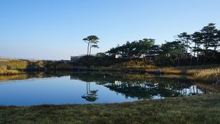 象潟海岸は日本の渚百選に選ばれるほど