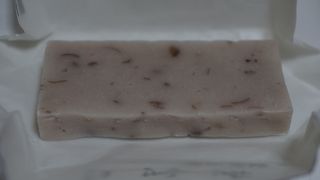 いただいたのは、紫雲石