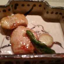 器にもこだわっていました。