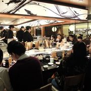 千両は元気寿司の高級バージョンで香港にも支店多数。このお店は九龍酒店地下階にあります。