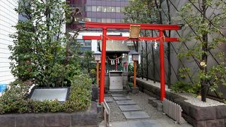小さな神社ですが約１５０年の歴史があります