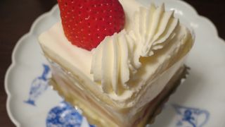 果物店のケーキ