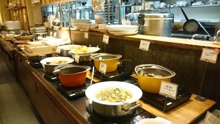 野菜メインのバフェレストラン