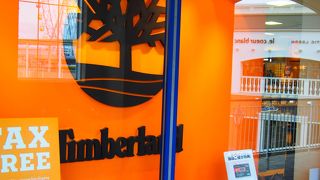 カジュアルなシューズがメイン