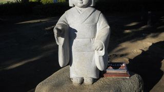 「臨港パーク」の中にあります