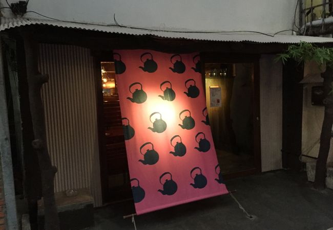 スクンビット ソイ３３にある、一寸かわった居酒屋さん（居酒屋ヤカン）