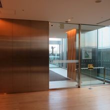 「KITTE」６階の入口です