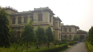 ブハラト カラ ブハヴァン美術館