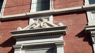 レトロな雰囲気の郵便局