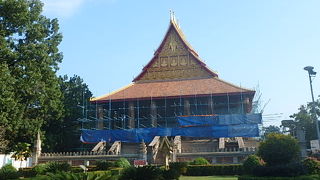 本堂が工事中で入場できませんでした。