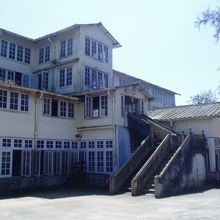 年代ものの工場