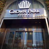 フロントは最上階で景色良し