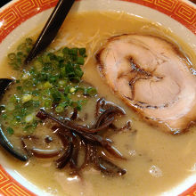 普通のラーメン580円