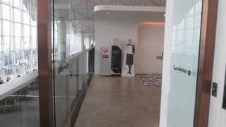 カンタス航空香港ラウンジ（香港国際空港）