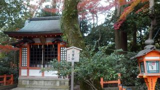 八坂神社の末社で方位除けの神