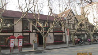 上海の田園調布、租界時代各国の大使邸が並んでいます。