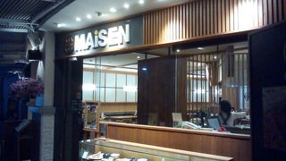 ご飯、キャベツが食べ放題です