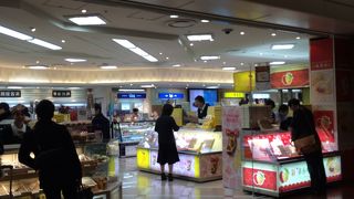 東京食賓館 Cゲート前